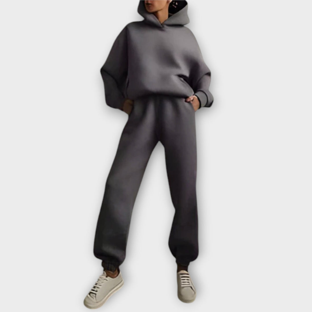Kristine - Cozy Tracksuit