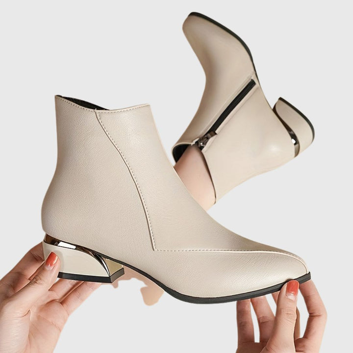 Kaena - Elegant Ankle Boots