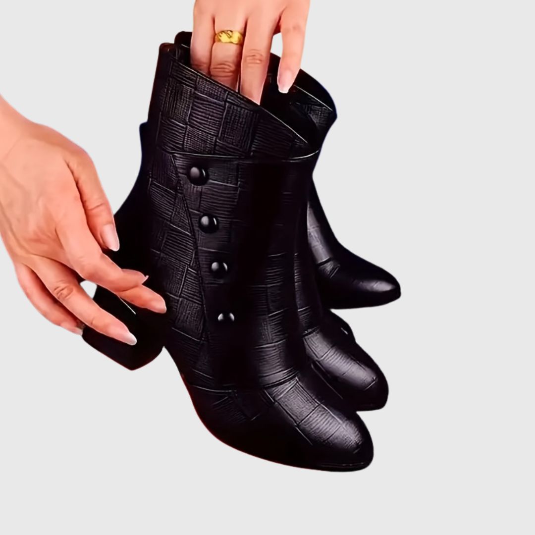 Noomi - Chunky Heel Short Boots