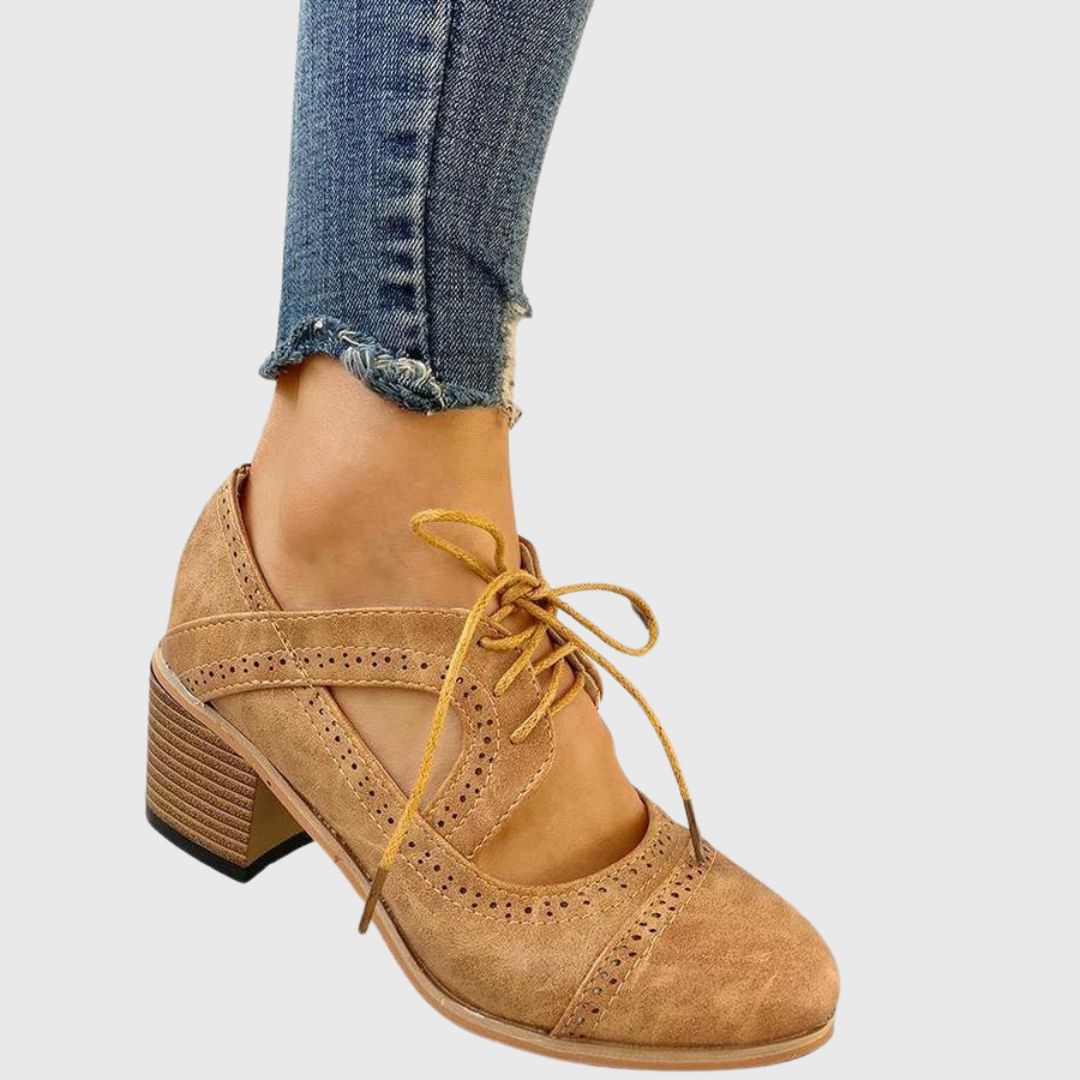 Evelyn - Heeled T-Strap Shoes