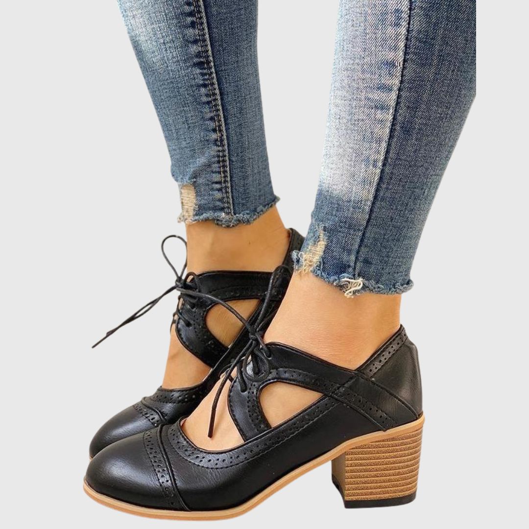 Evelyn - Heeled T-Strap Shoes